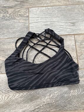 Lululemon free to be wild bra